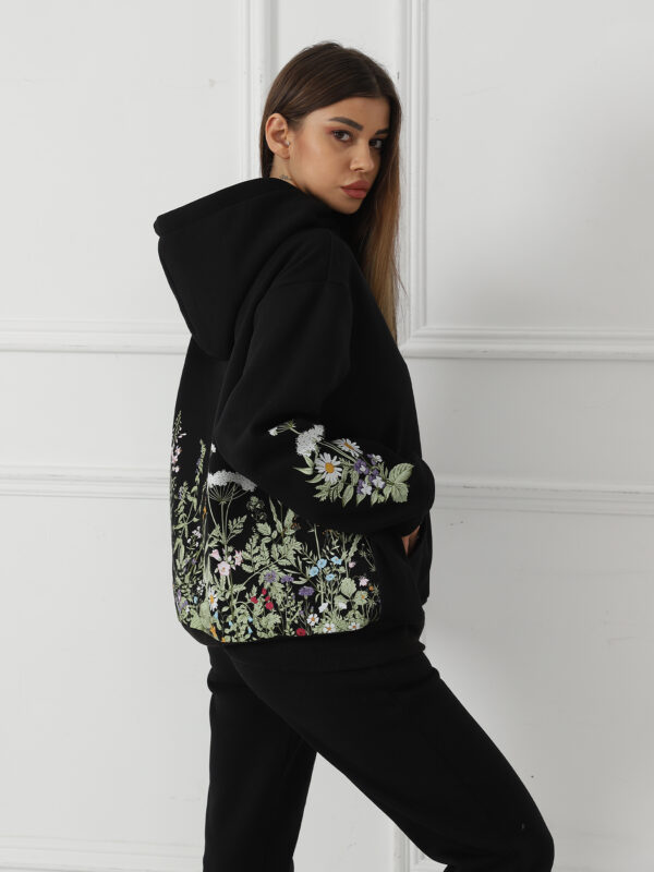 Women's Solid Color Floral Long Sleeved Sweatshirt - Image 9