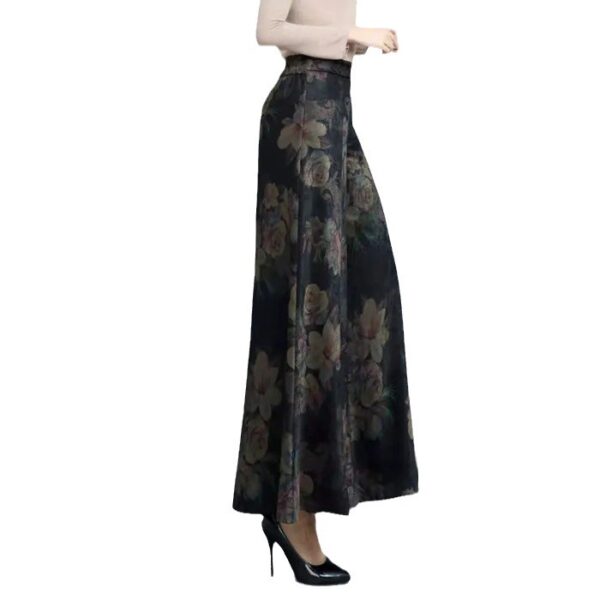 Women's Fashionable Printed Cropped Wide-leg Pants - Image 2