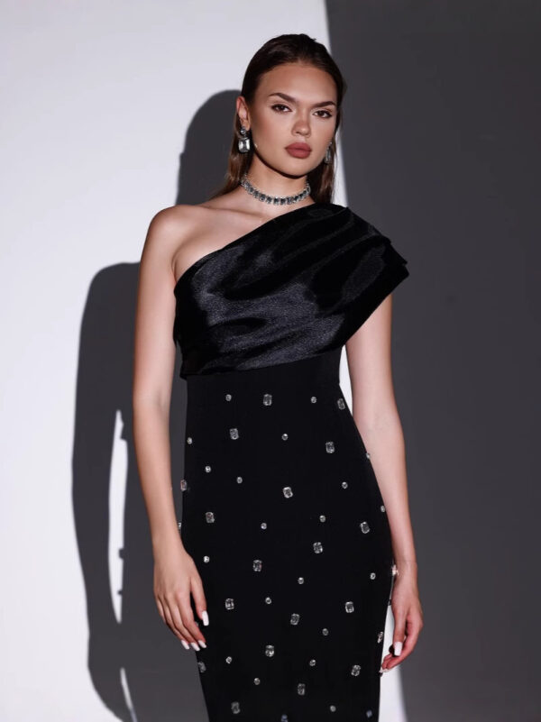 Off-shoulder Diamond Black Evening Dress - Image 2