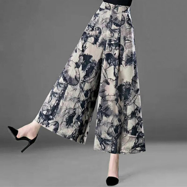Women's Fashionable Printed Cropped Wide-leg Pants - Image 4