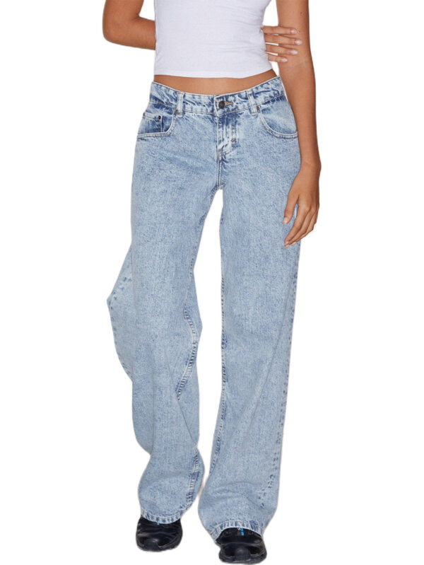 High Quality Women's Straight Jeans - Image 2