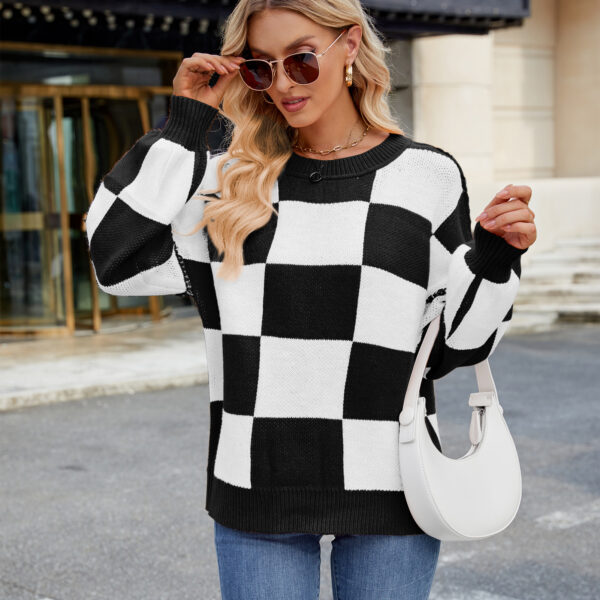 Women's Casual Plaid Color Matching Sweater - Image 5