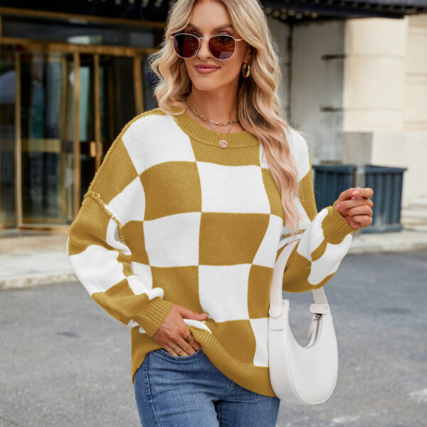 Women's Casual Plaid Color Matching Sweater - Image 3