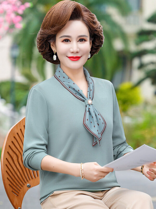 Middle-aged And Elderly Women's Clothing Spring And Autumn Top Fashion Bottoming Shirt - Image 3